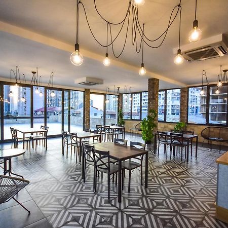 Hotel Absolut บาทูมิ ภายนอก รูปภาพ